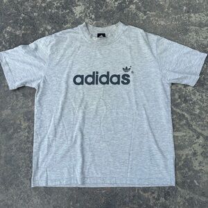 VINTAGE CLASSIC ADIDAS TEE